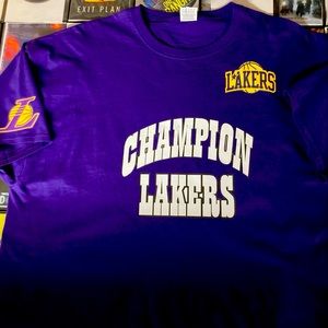 Lakers tee